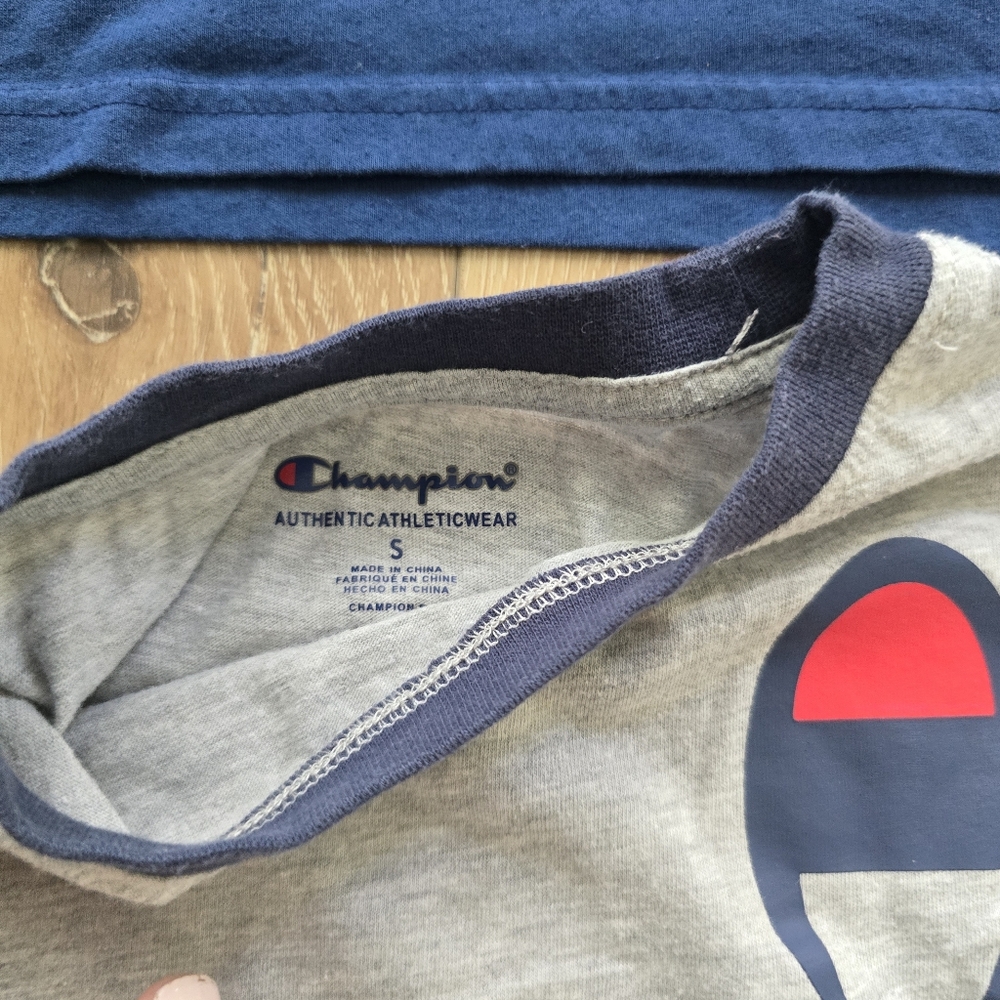 4 Boys Shirts Abercrombie GAP And Champion - Picture 7 of 9